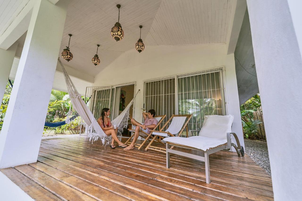 Вилла Pineapple House Manzanillo Экстерьер фото