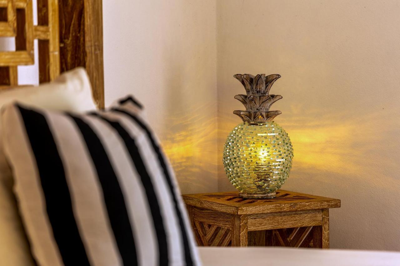 Вилла Pineapple House Manzanillo Экстерьер фото