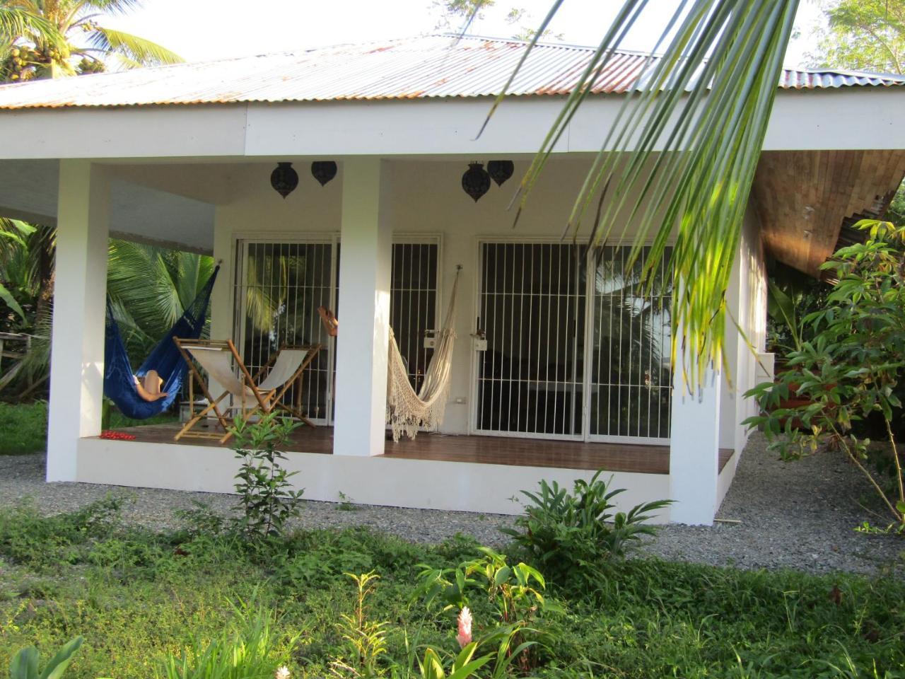 Вилла Pineapple House Manzanillo Экстерьер фото
