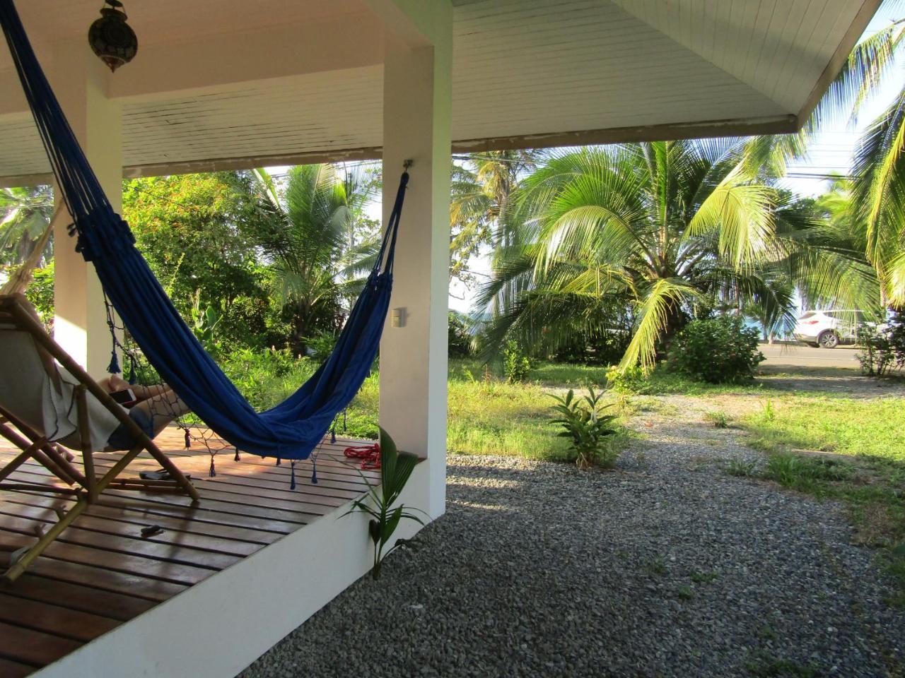 Вилла Pineapple House Manzanillo Экстерьер фото